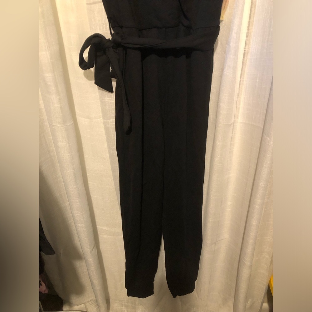 VENUS Black collared Tie-Waist Jumpsuit NWT SIZE MEDIUM - Picture 9 of 13
